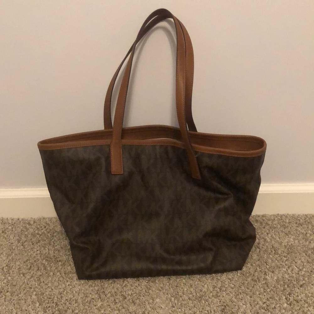 Authentic Michael kors purse